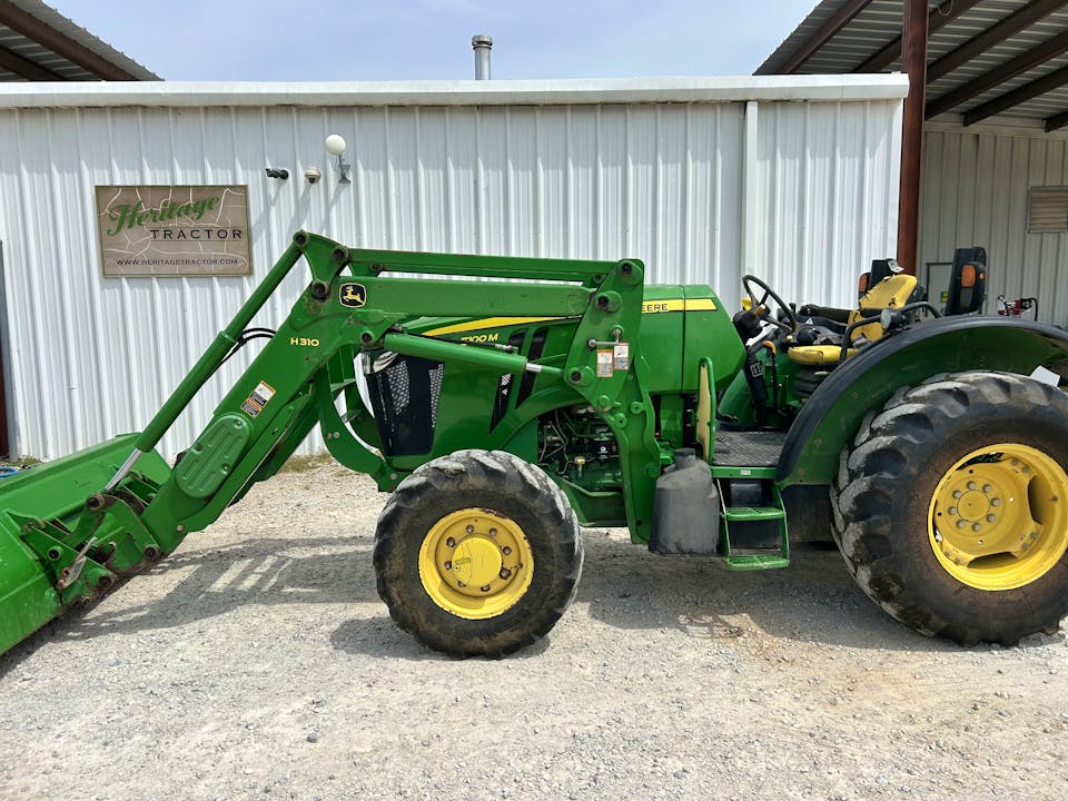 John Deere 5100M