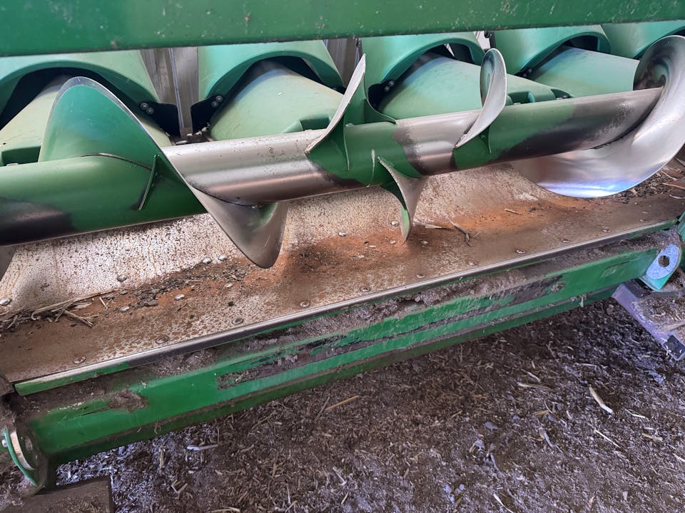 John Deere 608C