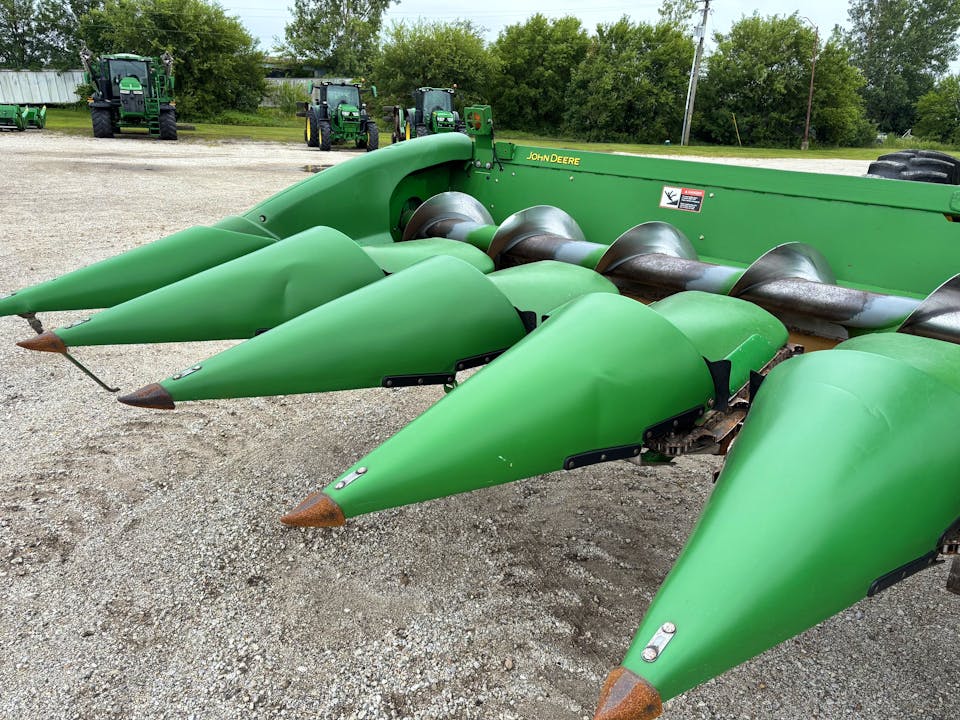 John Deere 612C