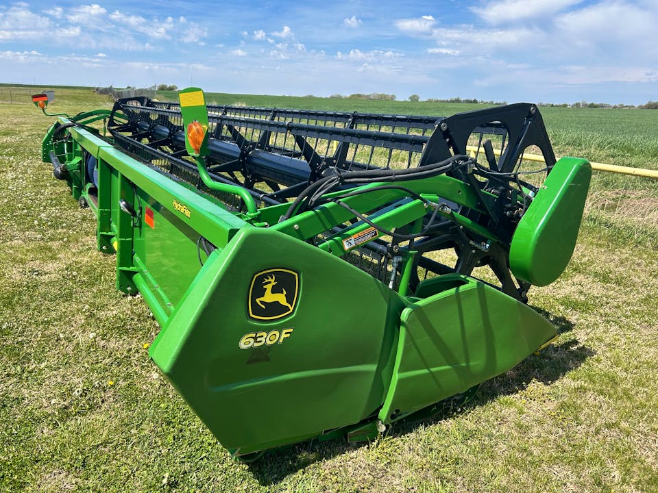 John Deere 630F