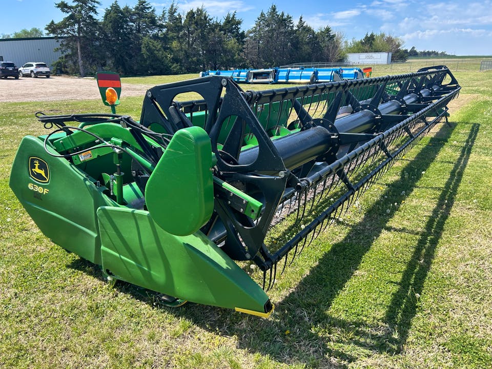John Deere 630F