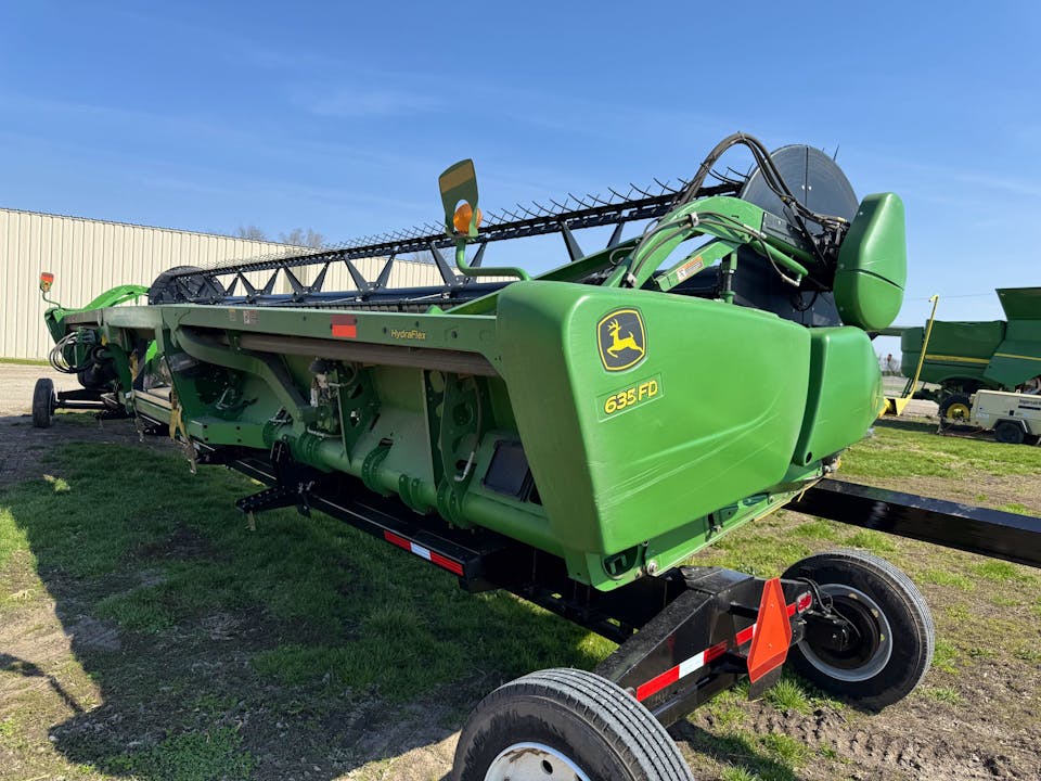 John Deere 635FD