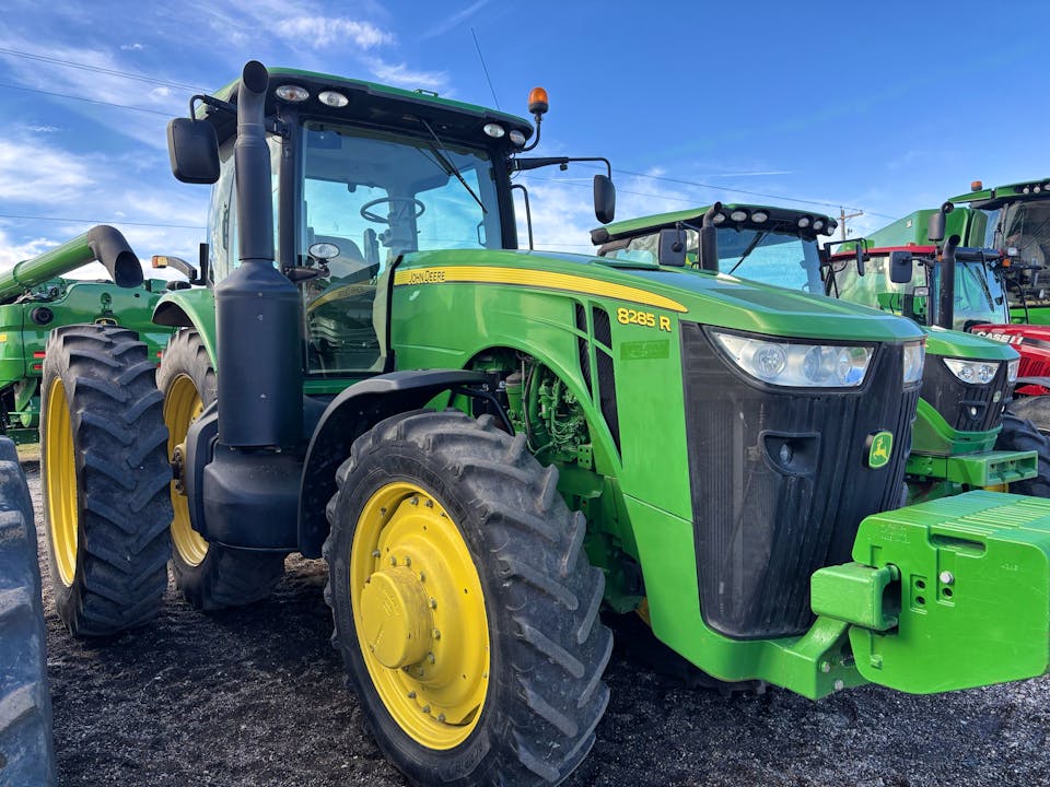 John Deere 8285R