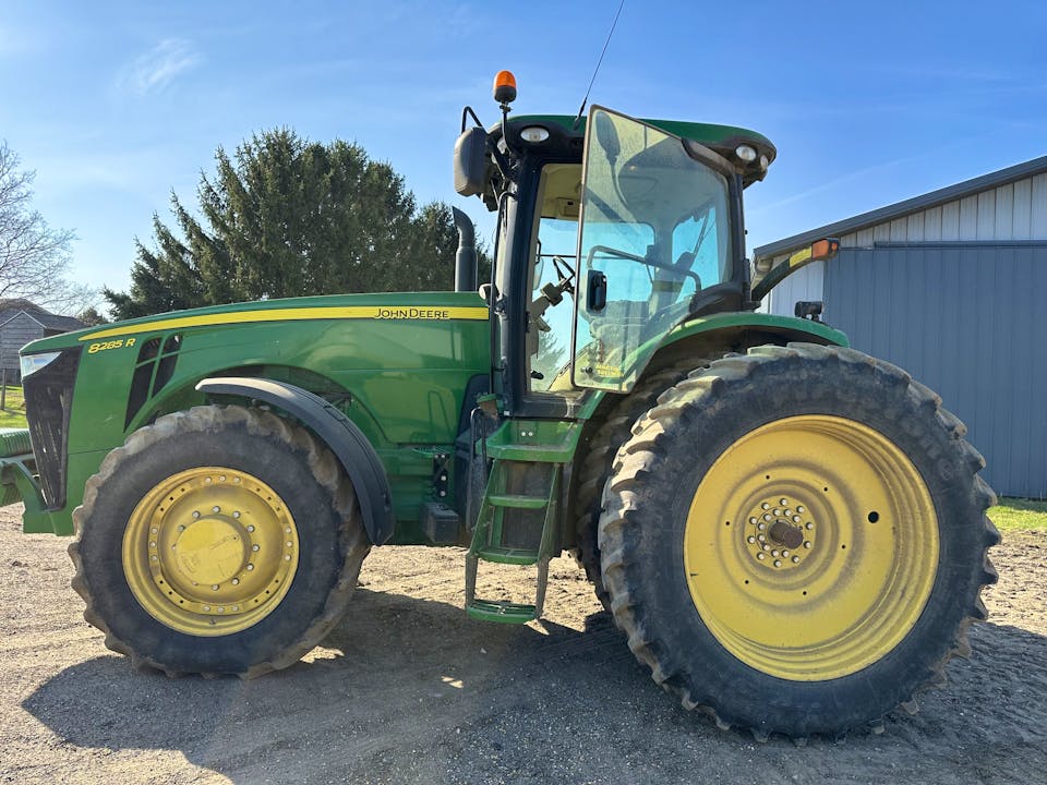 John Deere 8285R