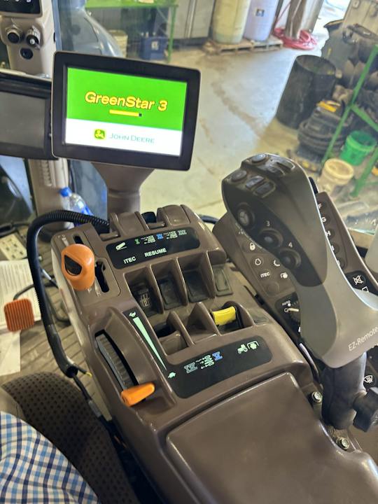 John Deere 8285R
