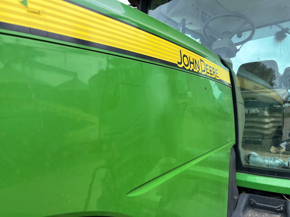 John Deere 8310R