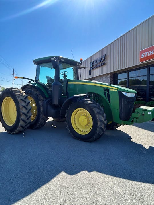 John Deere 8335R
