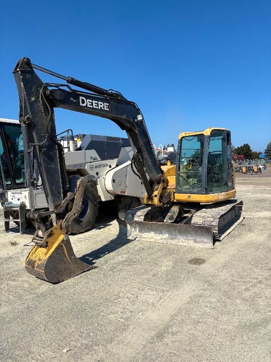 John Deere 85D
