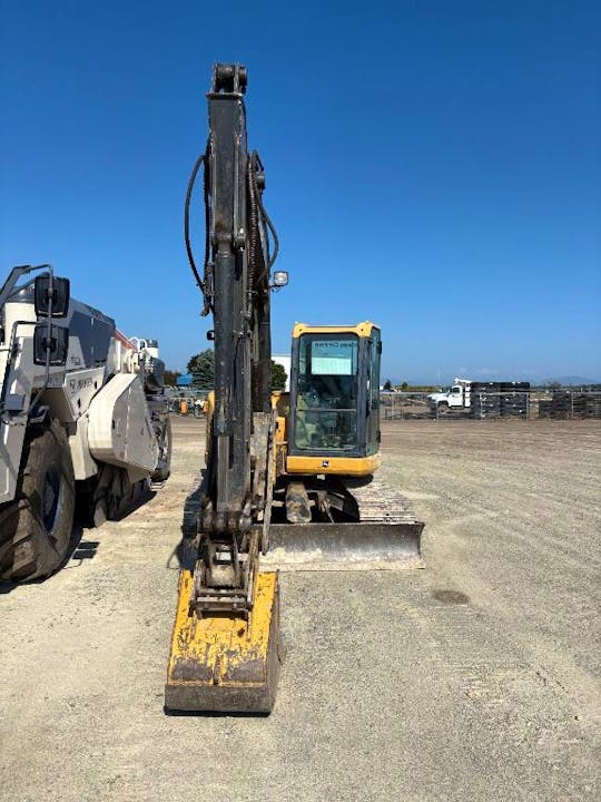 John Deere 85D