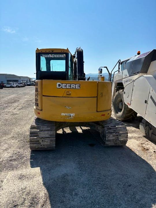 John Deere 85D