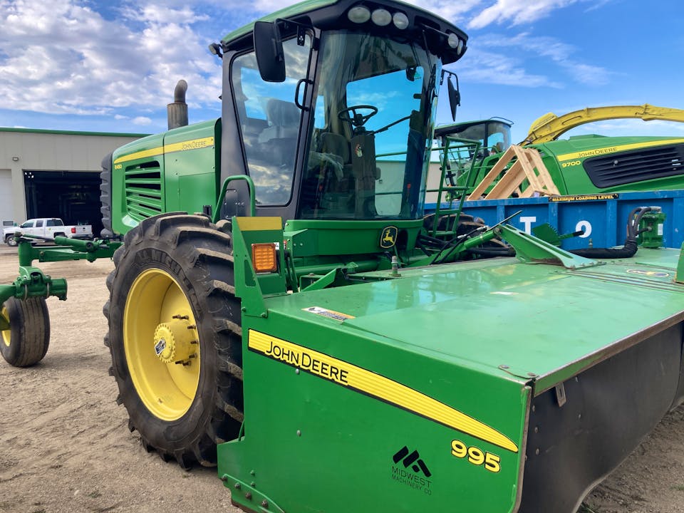 John Deere R450