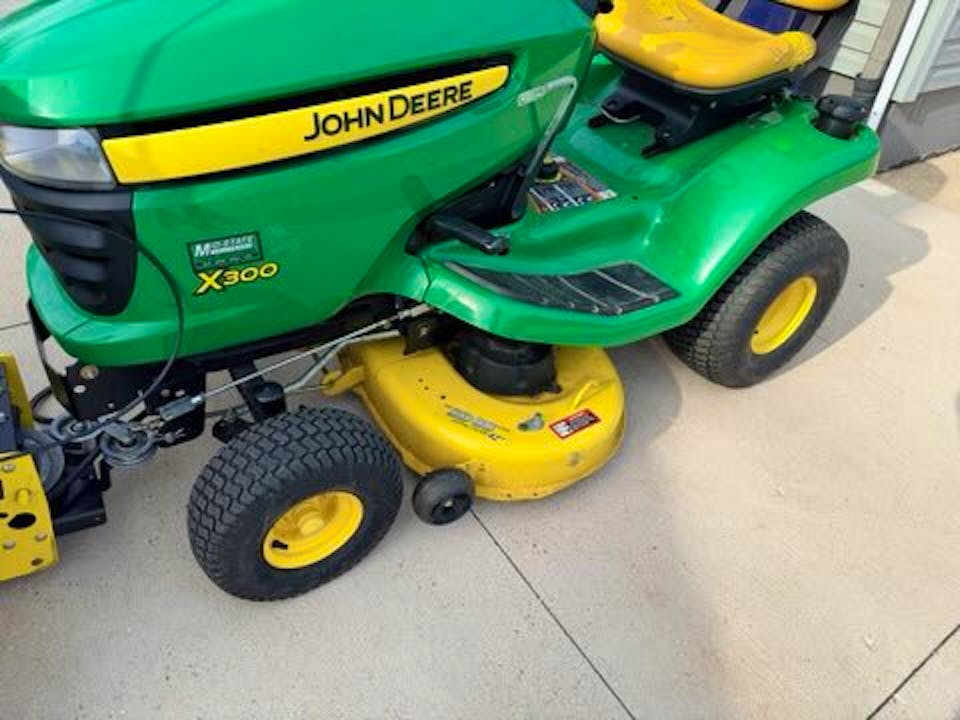 John Deere X300