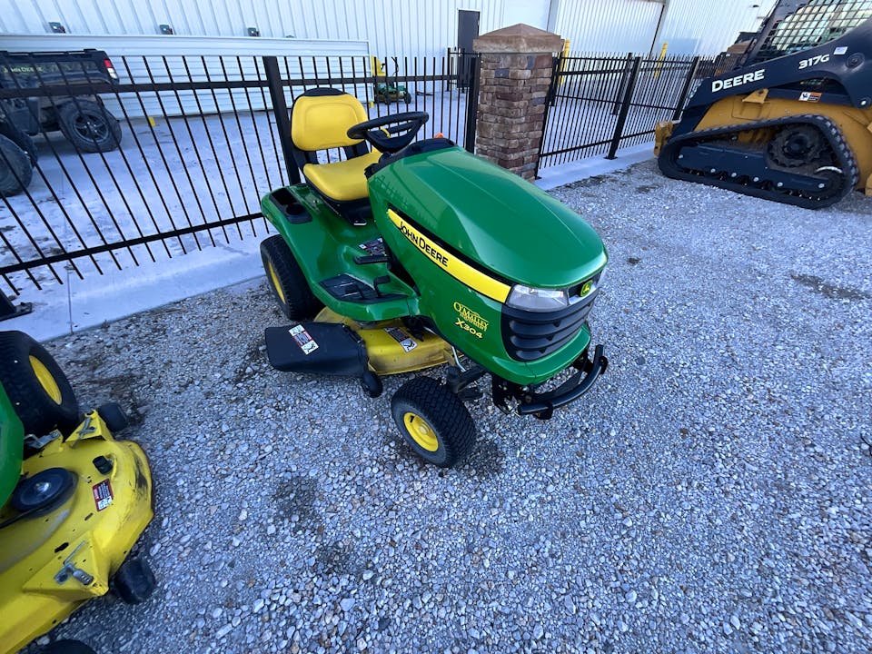 John Deere X304