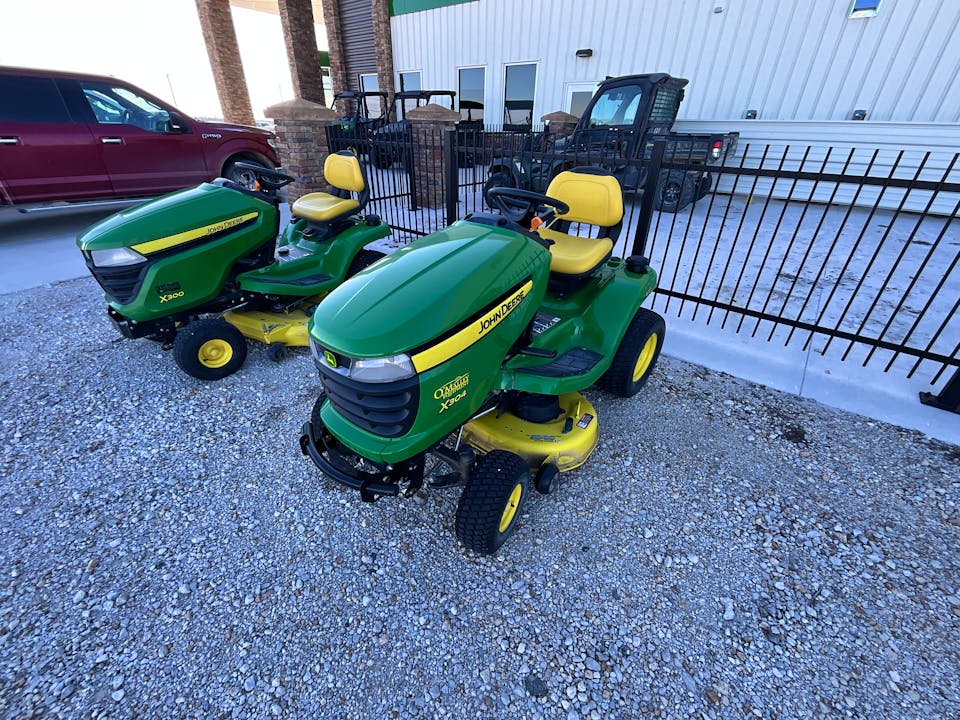 John Deere X304