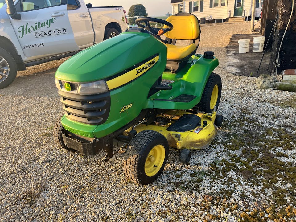 John Deere X320