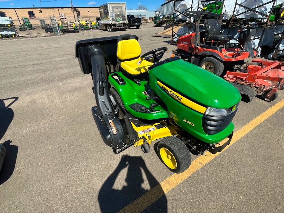 John Deere X360