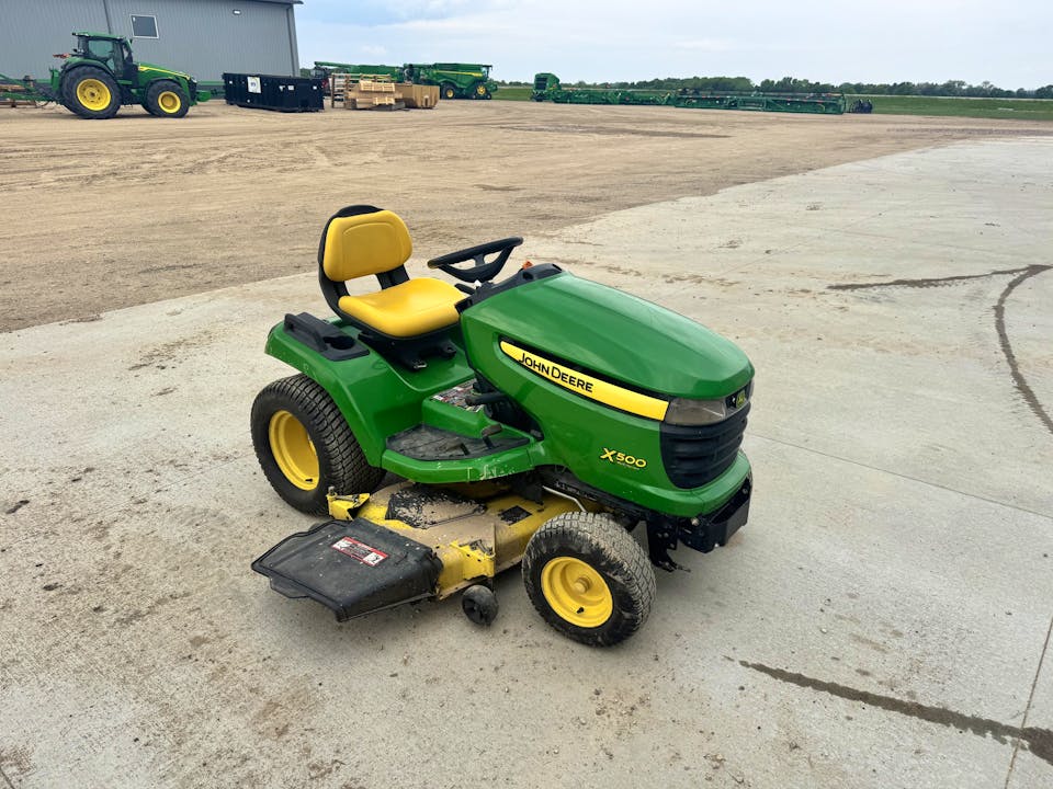John Deere X500