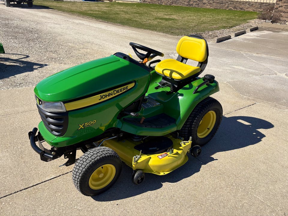 John Deere X500
