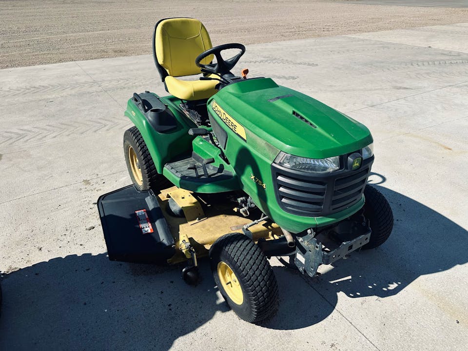John Deere X754