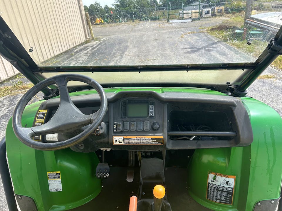 John Deere XUV825I