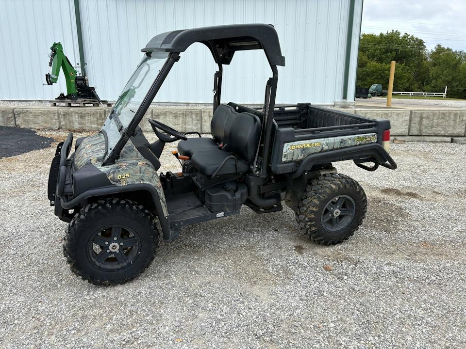 John Deere XUV825I CAMO