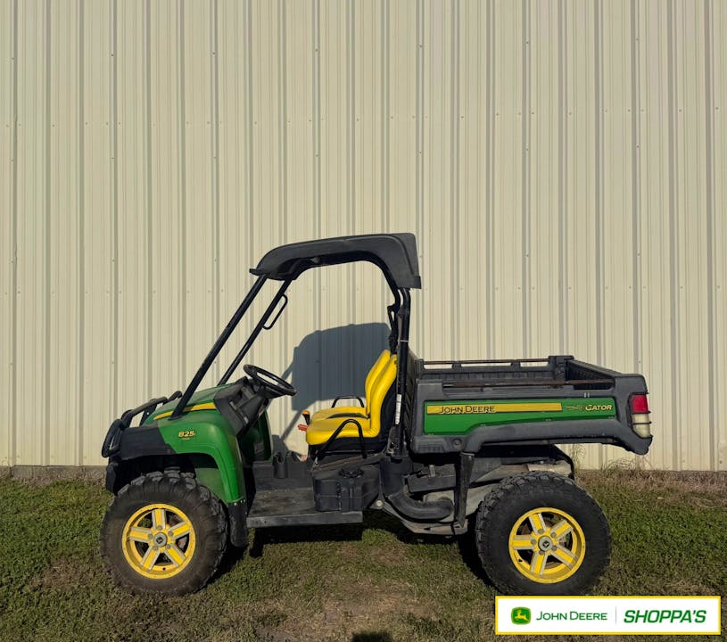John Deere XUV825I GREEN