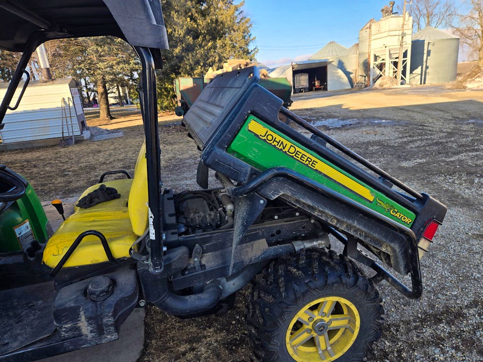 John Deere XUV825I GREEN