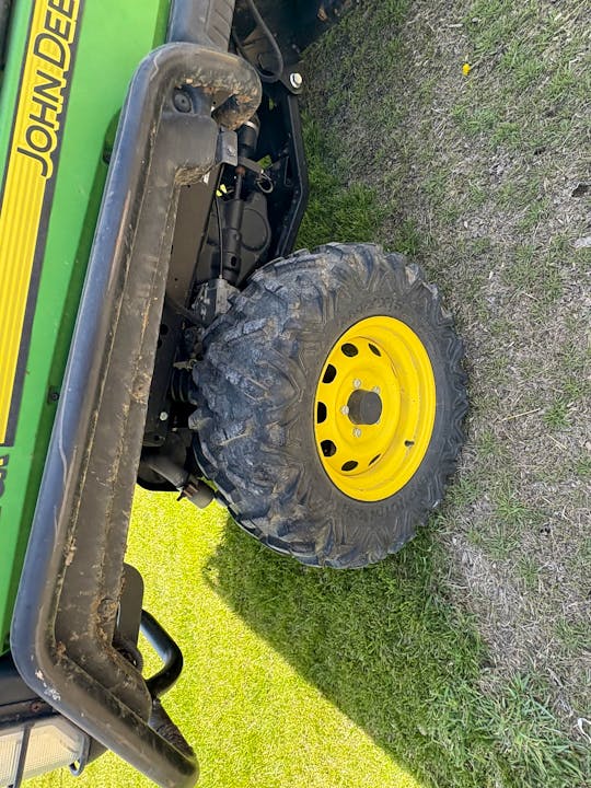 John Deere XUV825I GREEN