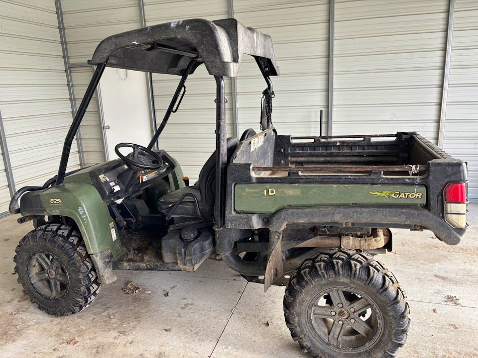 John Deere XUV825I OLIVE