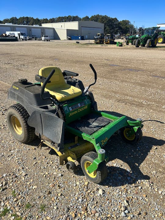 John Deere Z425