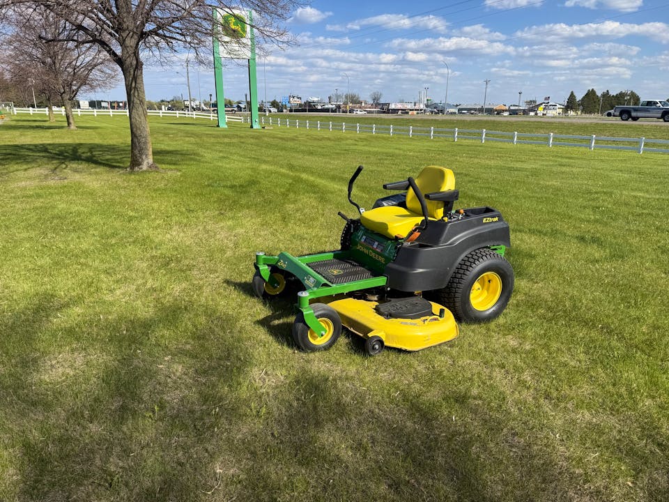 John Deere Z445