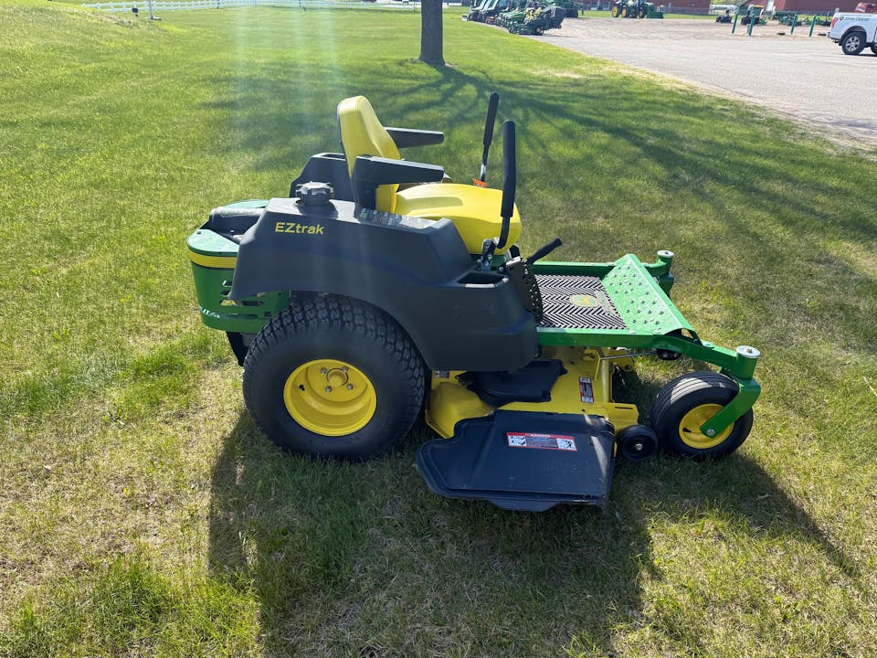 John Deere Z445