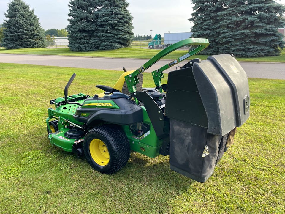 John Deere Z915B
