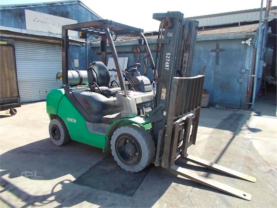 KOMATSU FG30HT-16