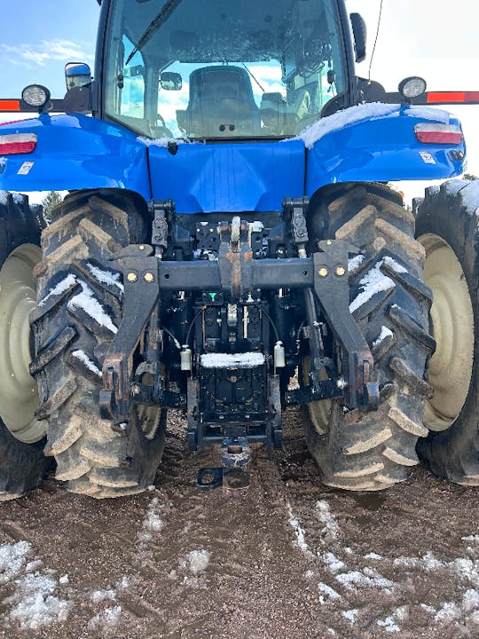 NEW HOLLAND T8330