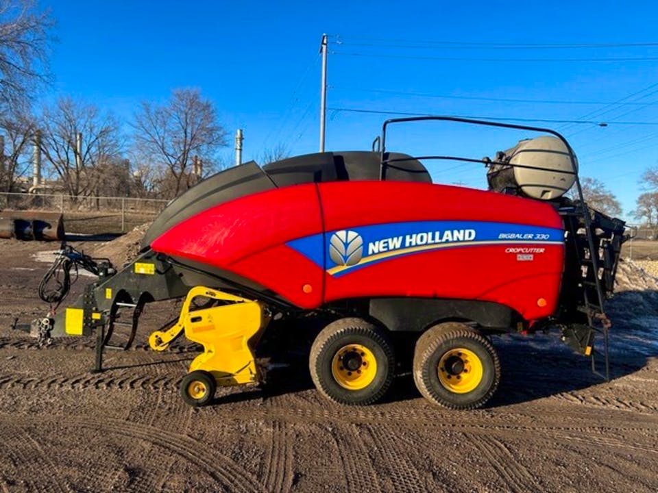 New Holland BB330P