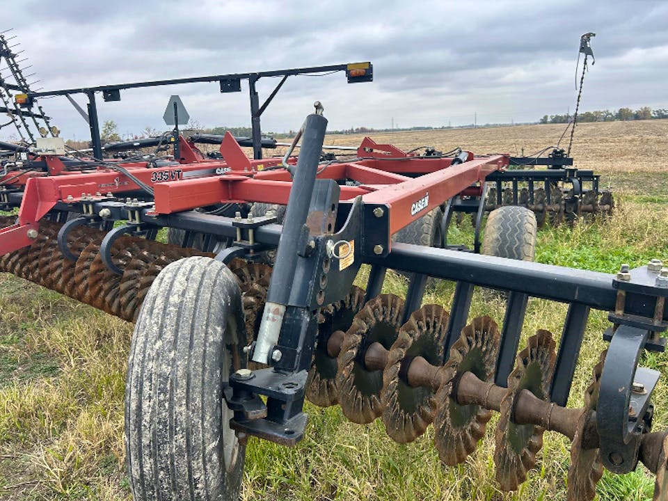CASE IH 335VT