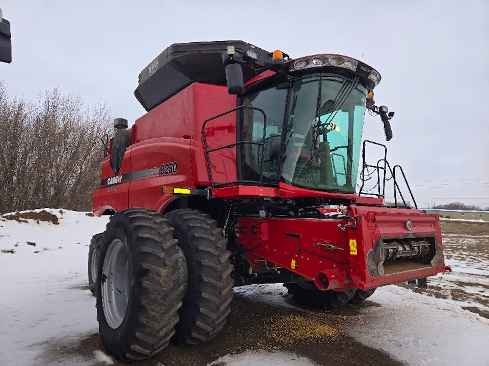 CASE IH 8230