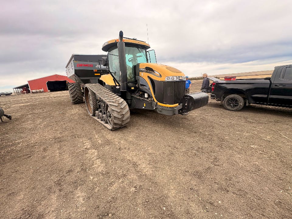 CHALLENGER MT765D