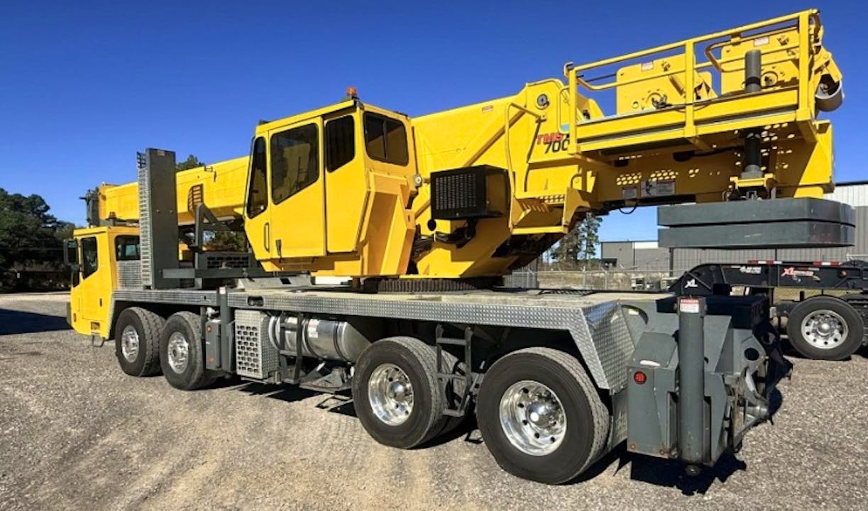 GROVE TMS700E