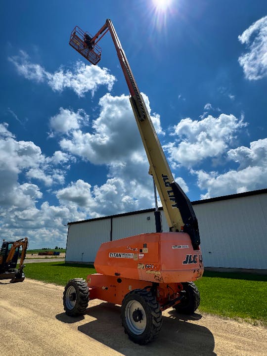 JLG INDUSTRIES 660SJ