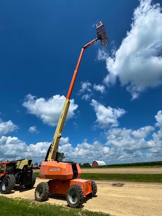JLG INDUSTRIES 660SJ
