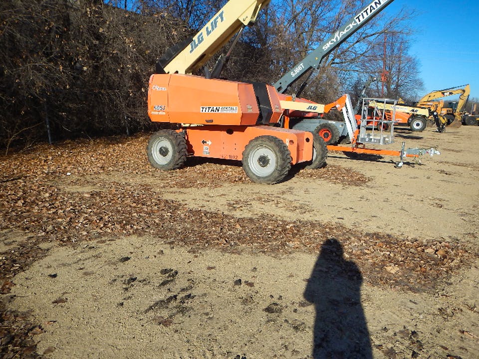JLG INDUSTRIES 660SJ