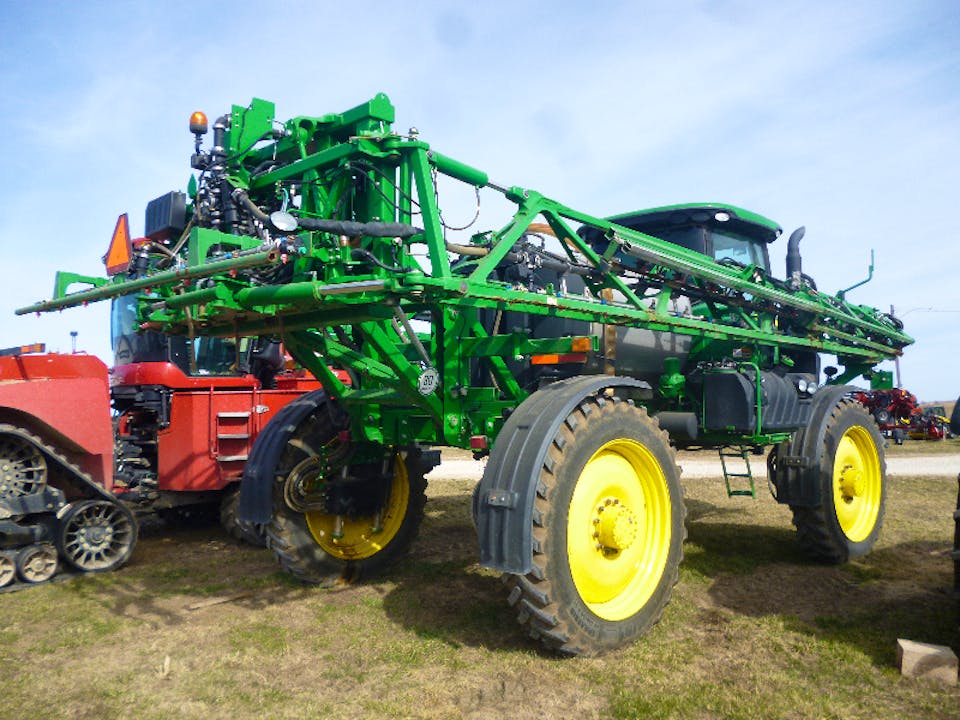 John Deere R4030