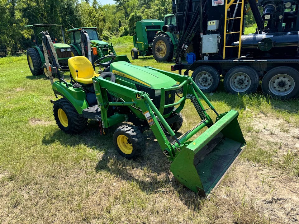 John Deere 1023E