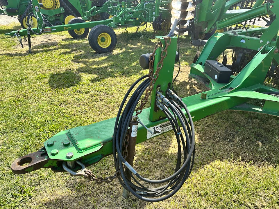 John Deere 2623VT