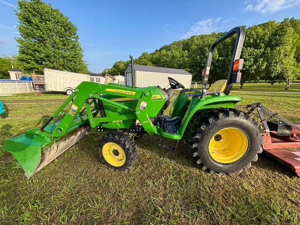 2014-john-deere-3032e-252778