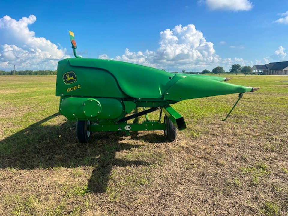 John Deere 608C