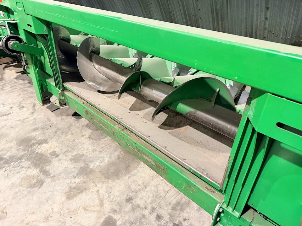 John Deere 608C