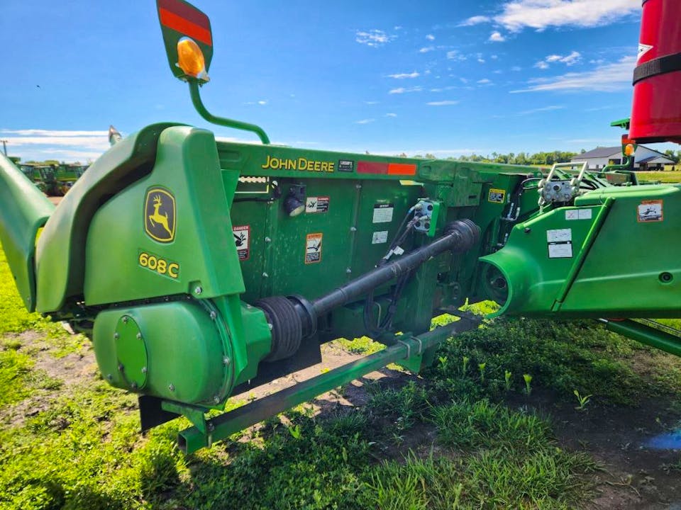 John Deere 608C